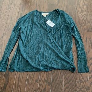 Jessica Simpson XS green surplice blouse